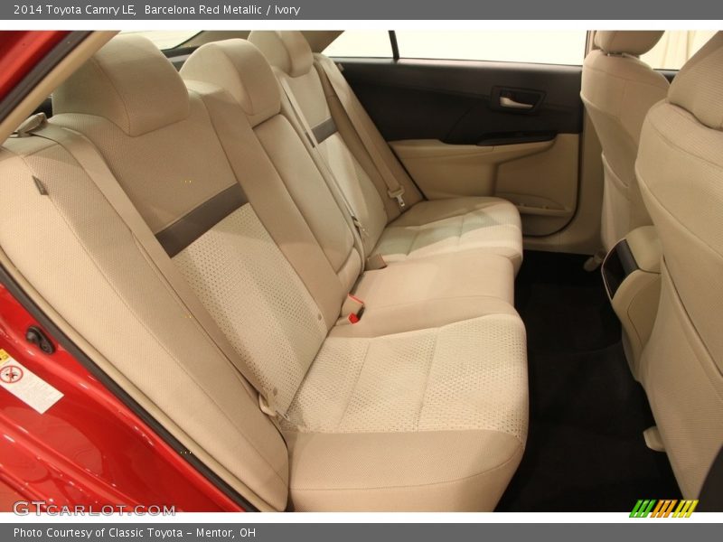 Barcelona Red Metallic / Ivory 2014 Toyota Camry LE
