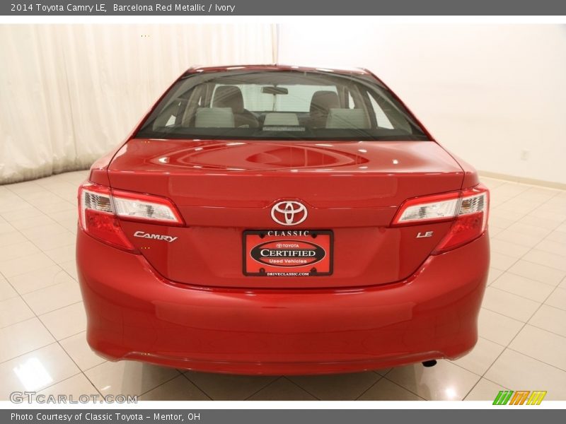 Barcelona Red Metallic / Ivory 2014 Toyota Camry LE