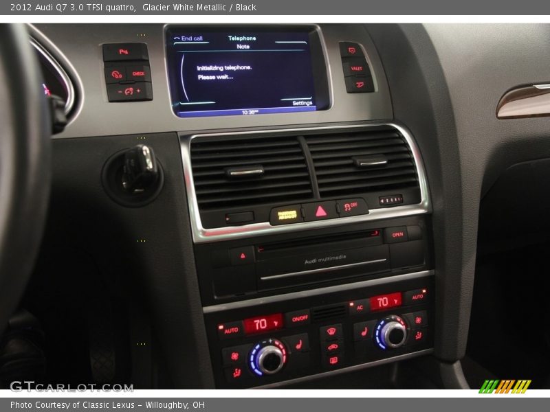 Glacier White Metallic / Black 2012 Audi Q7 3.0 TFSI quattro