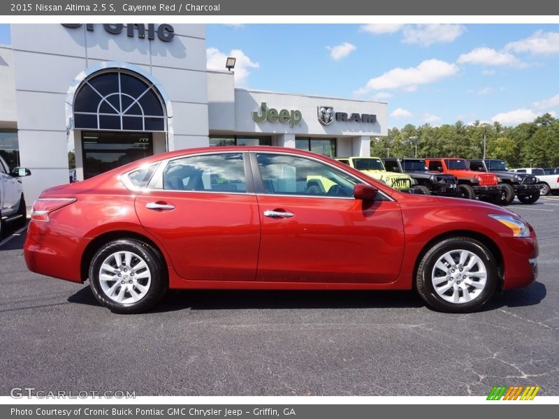 Cayenne Red / Charcoal 2015 Nissan Altima 2.5 S