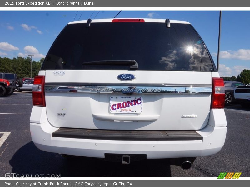Oxford White / Dune 2015 Ford Expedition XLT