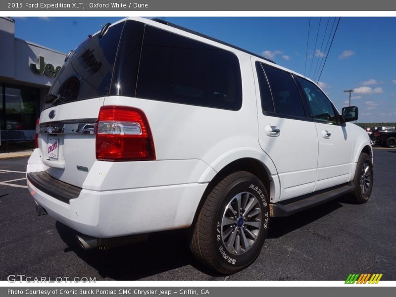 Oxford White / Dune 2015 Ford Expedition XLT