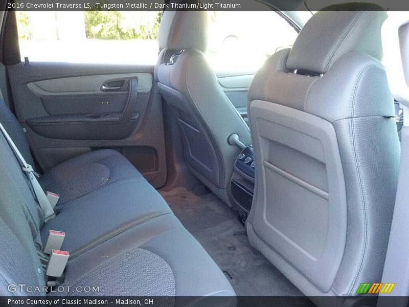 Tungsten Metallic / Dark Titanium/Light Titanium 2016 Chevrolet Traverse LS