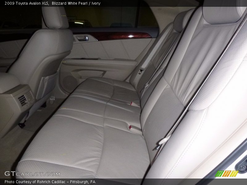 Blizzard White Pearl / Ivory 2009 Toyota Avalon XLS