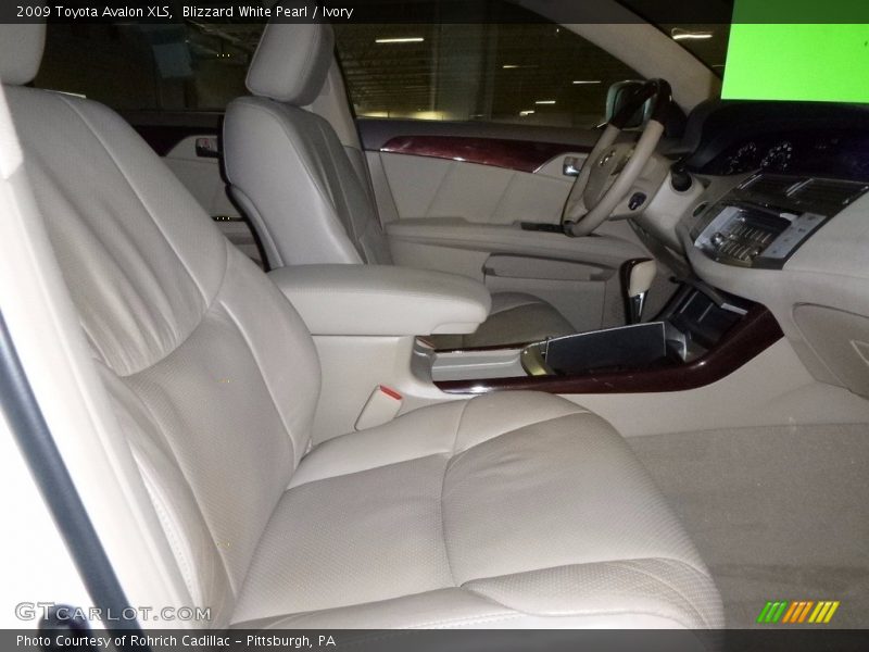 Blizzard White Pearl / Ivory 2009 Toyota Avalon XLS