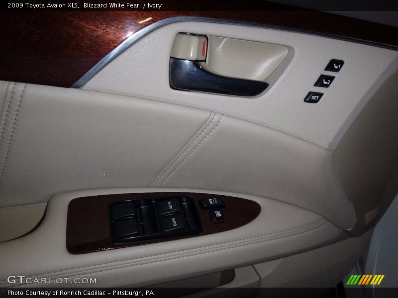 Blizzard White Pearl / Ivory 2009 Toyota Avalon XLS