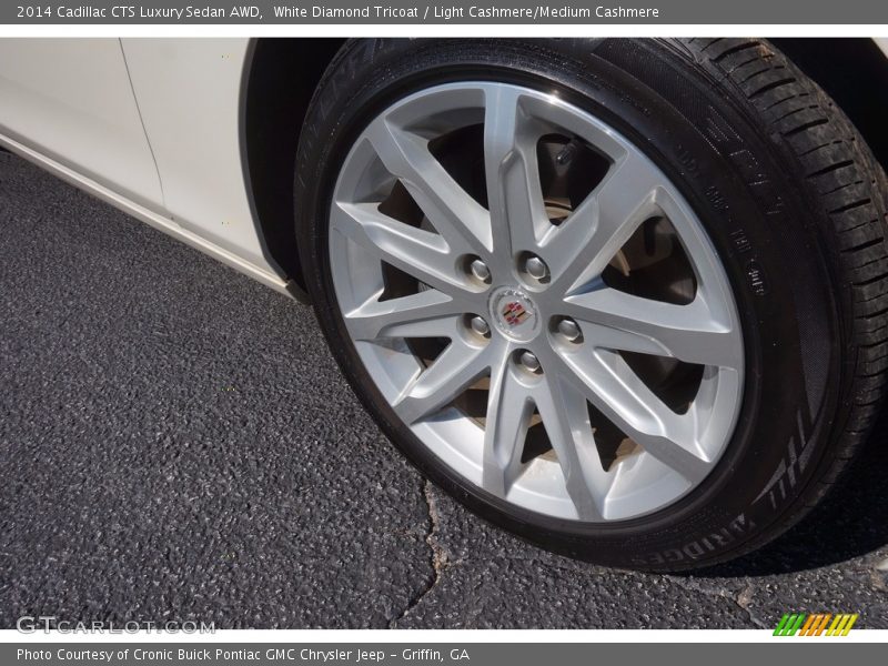 White Diamond Tricoat / Light Cashmere/Medium Cashmere 2014 Cadillac CTS Luxury Sedan AWD