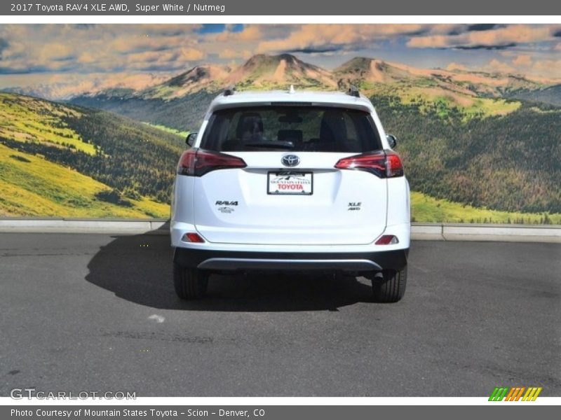 Super White / Nutmeg 2017 Toyota RAV4 XLE AWD