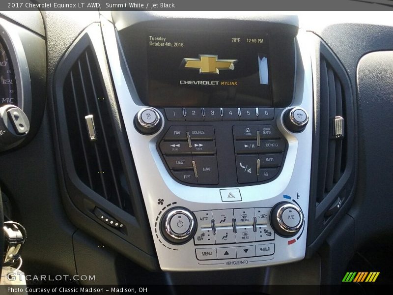 Summit White / Jet Black 2017 Chevrolet Equinox LT AWD