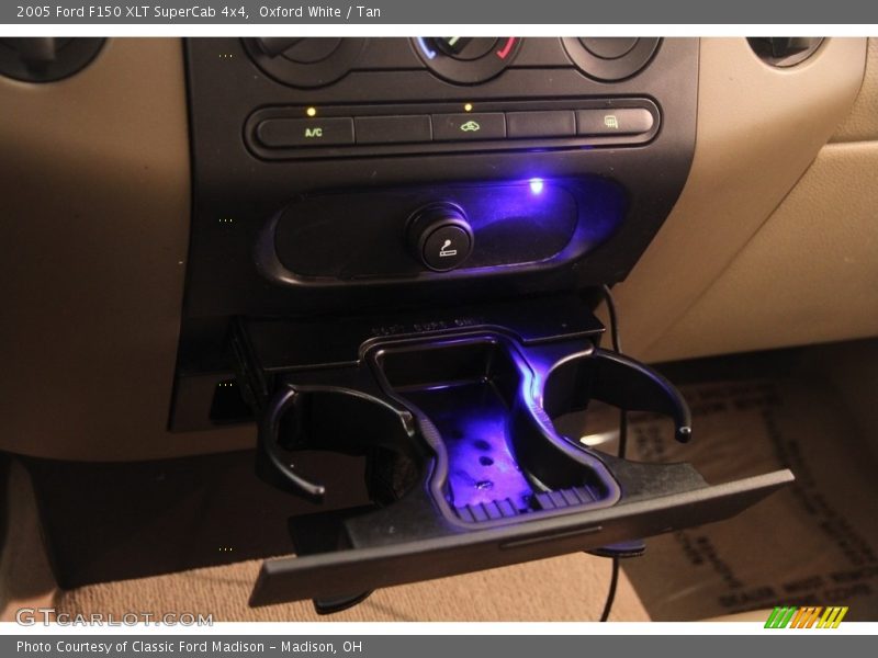 Oxford White / Tan 2005 Ford F150 XLT SuperCab 4x4