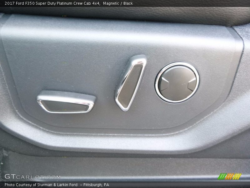 Controls of 2017 F350 Super Duty Platinum Crew Cab 4x4