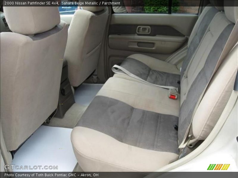 Sahara Beige Metallic / Parchment 2000 Nissan Pathfinder SE 4x4