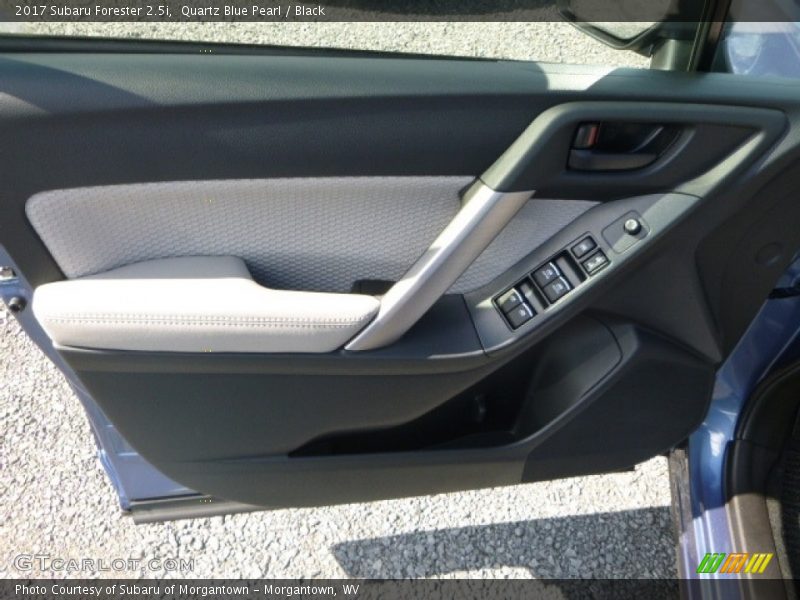 Quartz Blue Pearl / Black 2017 Subaru Forester 2.5i