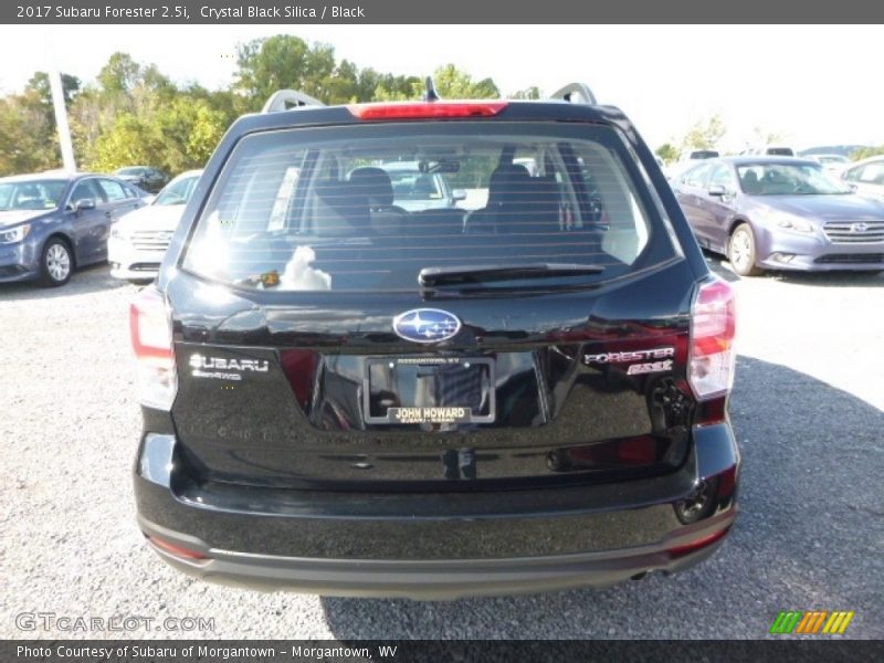 Crystal Black Silica / Black 2017 Subaru Forester 2.5i