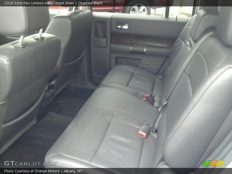 Ingot Silver / Charcoal Black 2016 Ford Flex Limited AWD