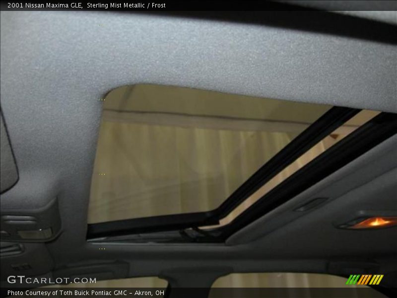 Sterling Mist Metallic / Frost 2001 Nissan Maxima GLE