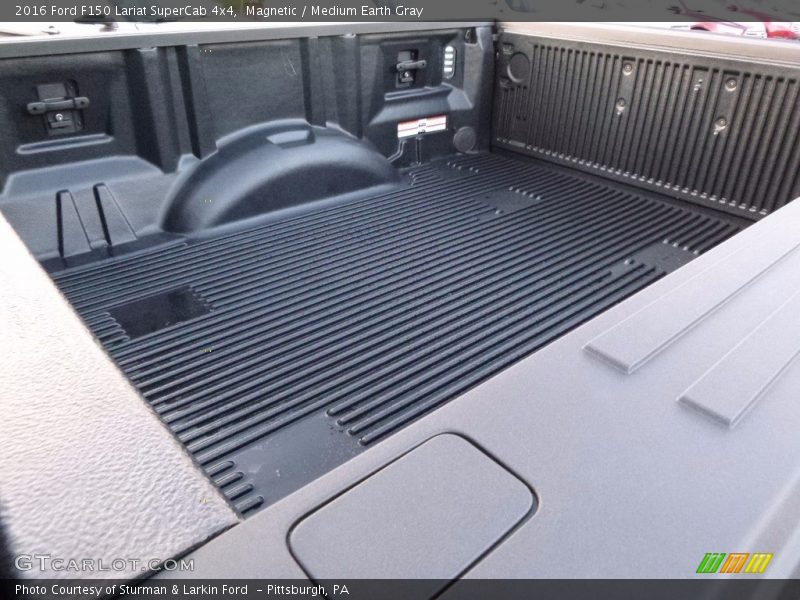 Magnetic / Medium Earth Gray 2016 Ford F150 Lariat SuperCab 4x4