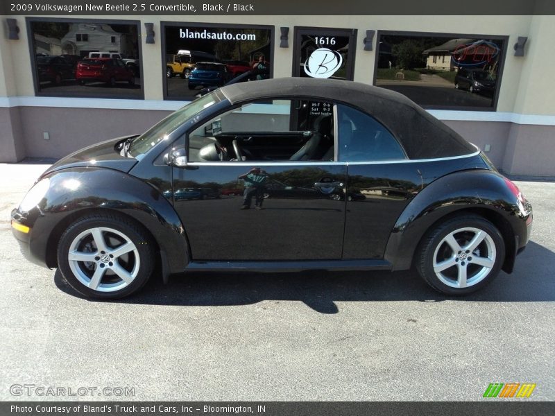 Black / Black 2009 Volkswagen New Beetle 2.5 Convertible