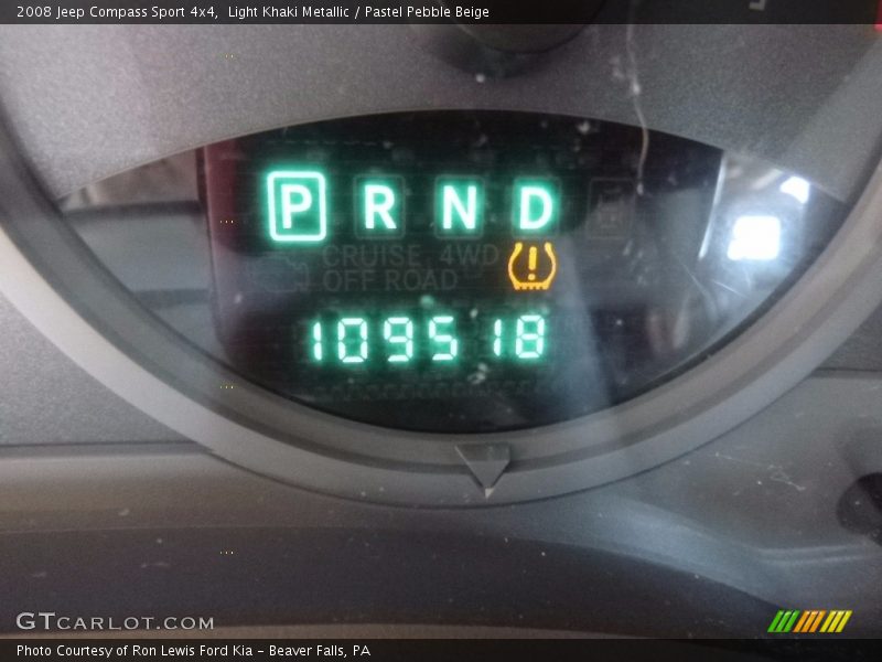 Light Khaki Metallic / Pastel Pebble Beige 2008 Jeep Compass Sport 4x4