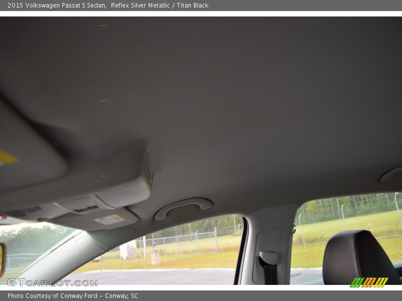 Reflex Silver Metallic / Titan Black 2015 Volkswagen Passat S Sedan