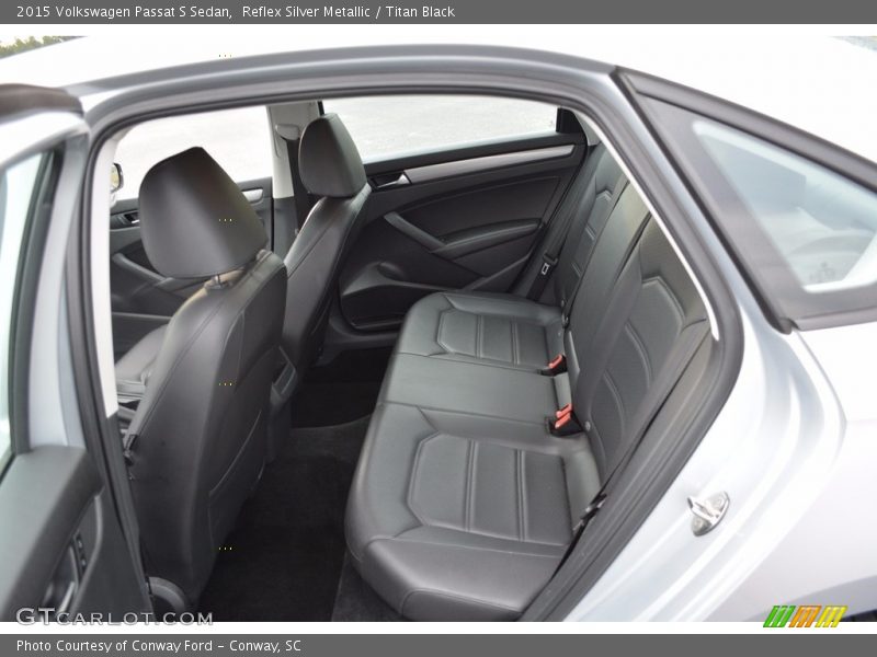 Reflex Silver Metallic / Titan Black 2015 Volkswagen Passat S Sedan