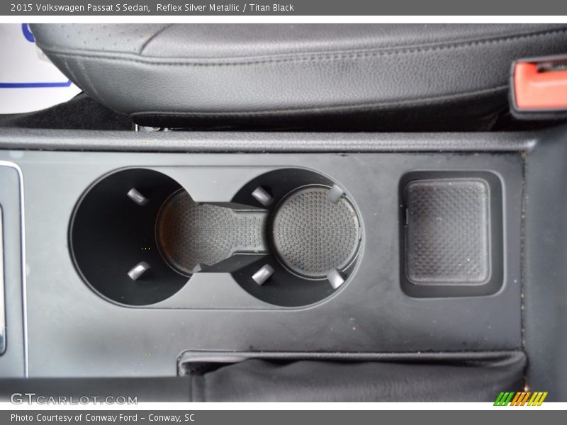 Reflex Silver Metallic / Titan Black 2015 Volkswagen Passat S Sedan