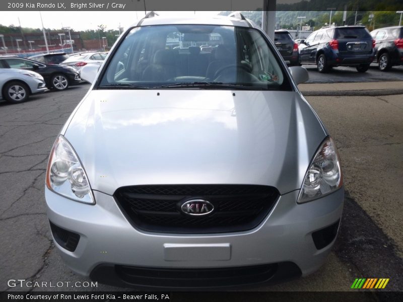 Bright Silver / Gray 2009 Kia Rondo LX