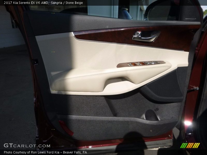 Door Panel of 2017 Sorento EX V6 AWD