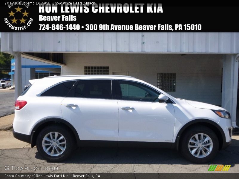 Snow White Pearl / Black 2017 Kia Sorento LX AWD