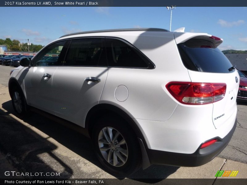 Snow White Pearl / Black 2017 Kia Sorento LX AWD