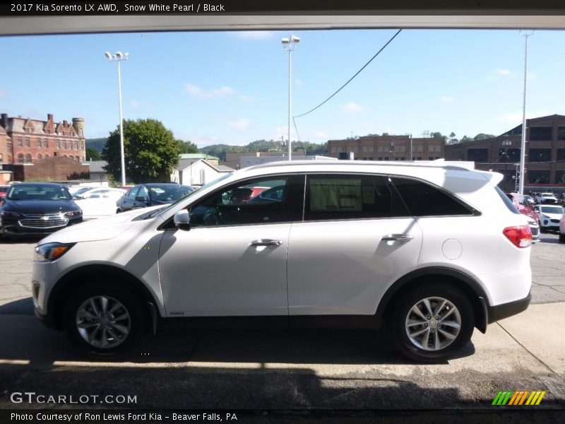 Snow White Pearl / Black 2017 Kia Sorento LX AWD