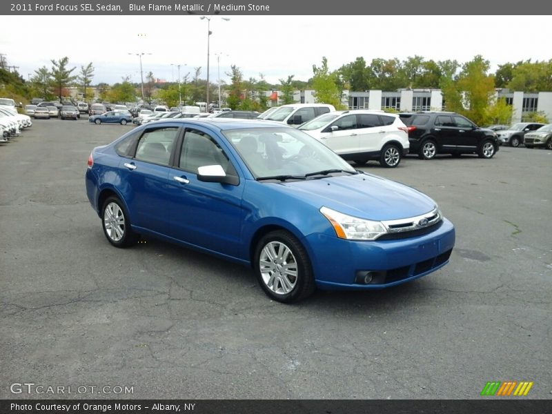 Front 3/4 View of 2011 Focus SEL Sedan