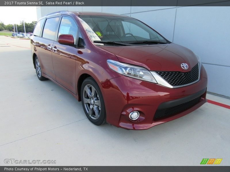 Salsa Red Pearl / Black 2017 Toyota Sienna SE