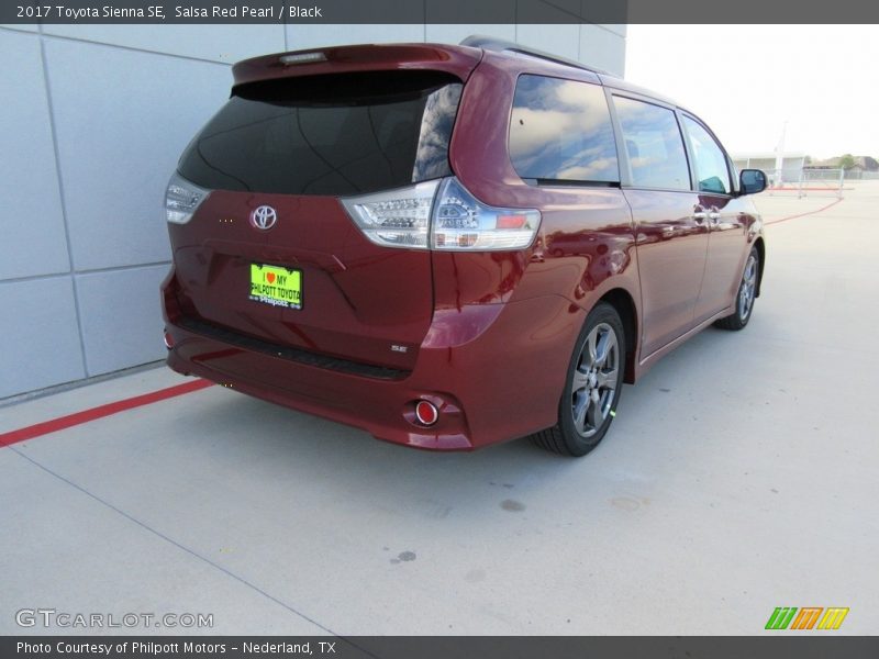 Salsa Red Pearl / Black 2017 Toyota Sienna SE