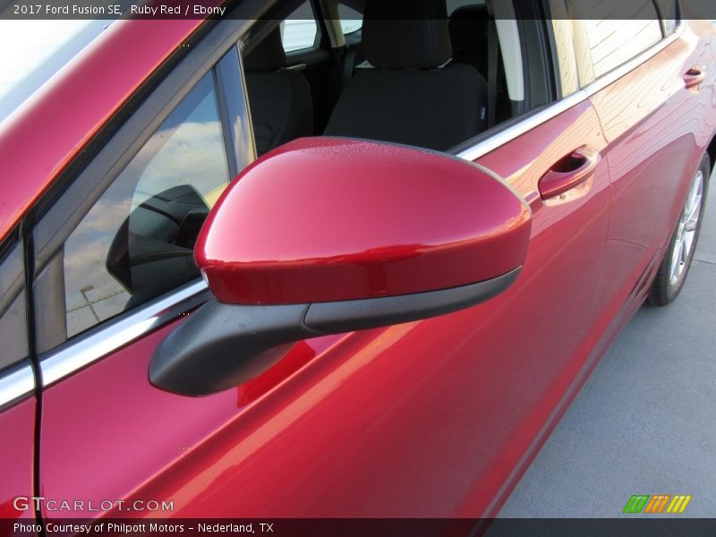 Ruby Red / Ebony 2017 Ford Fusion SE