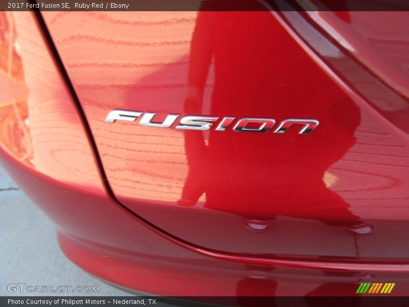Ruby Red / Ebony 2017 Ford Fusion SE