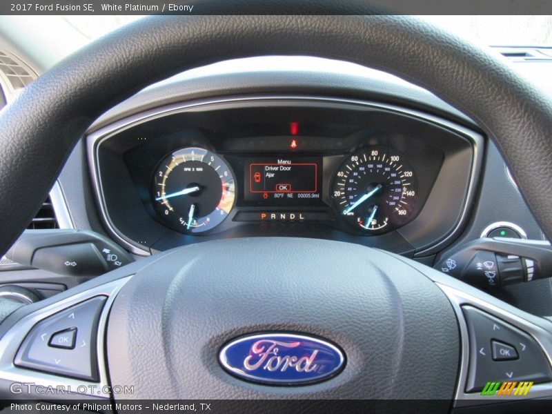 White Platinum / Ebony 2017 Ford Fusion SE
