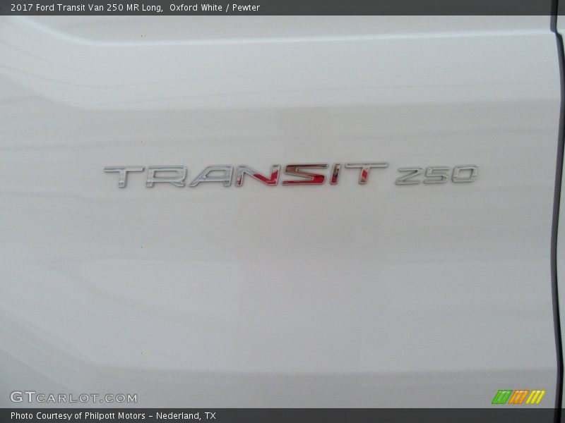  2017 Transit Van 250 MR Long Logo