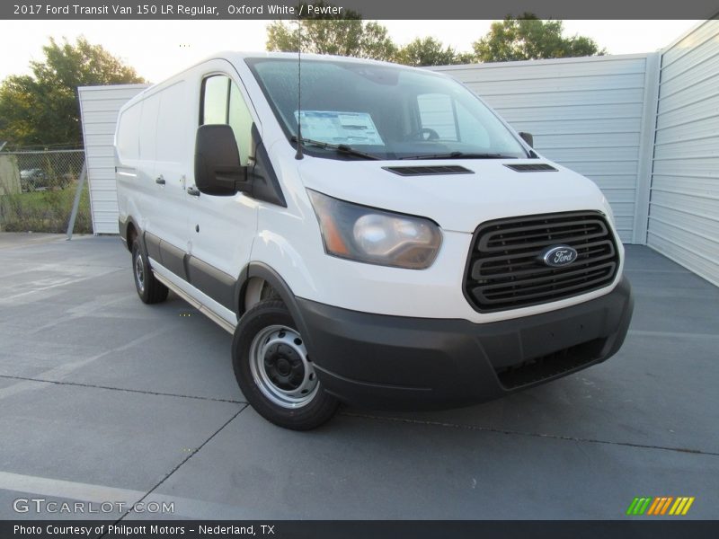 Front 3/4 View of 2017 Transit Van 150 LR Regular