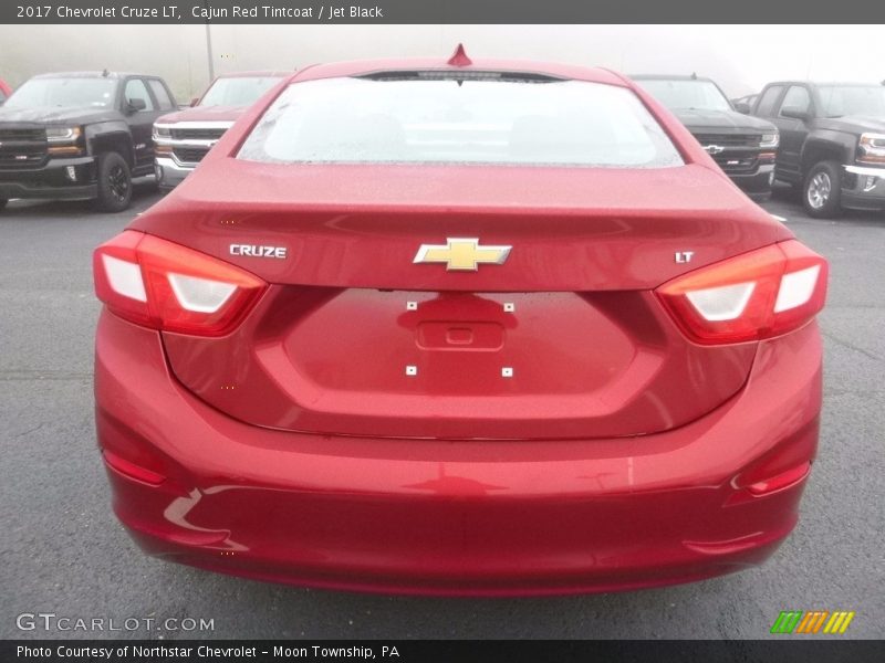 Cajun Red Tintcoat / Jet Black 2017 Chevrolet Cruze LT