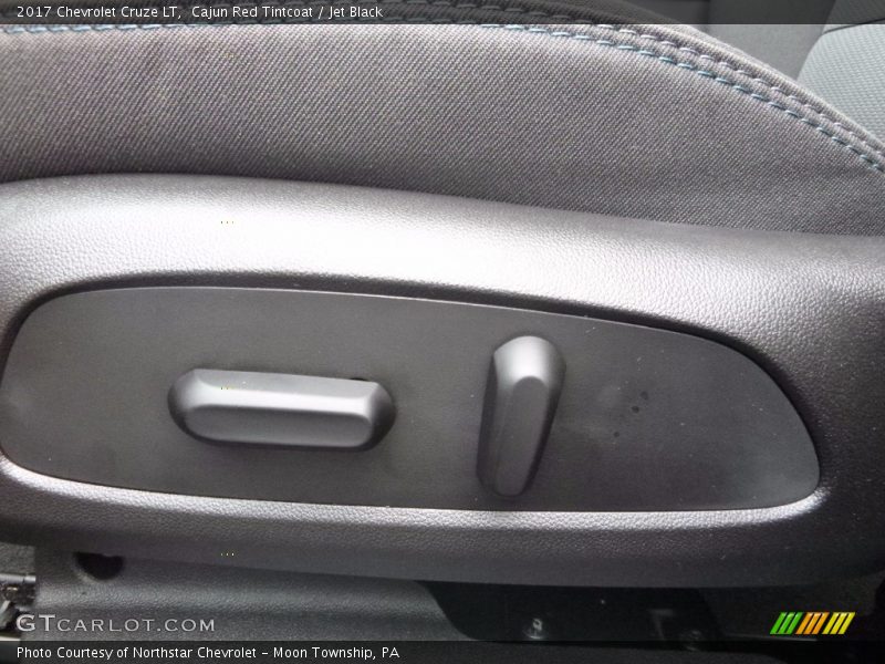 Cajun Red Tintcoat / Jet Black 2017 Chevrolet Cruze LT