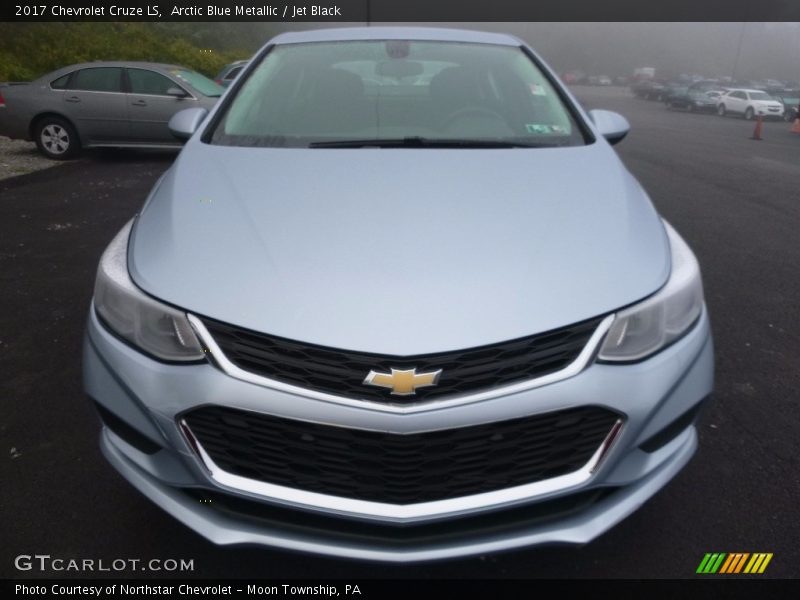 Arctic Blue Metallic / Jet Black 2017 Chevrolet Cruze LS