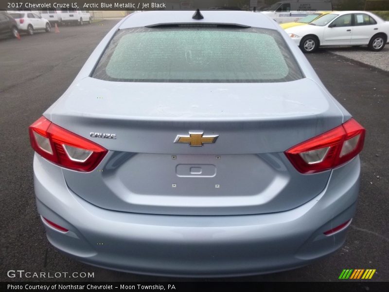 Arctic Blue Metallic / Jet Black 2017 Chevrolet Cruze LS