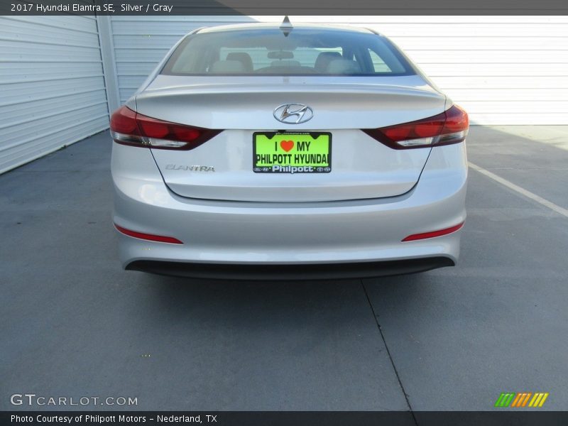 Silver / Gray 2017 Hyundai Elantra SE