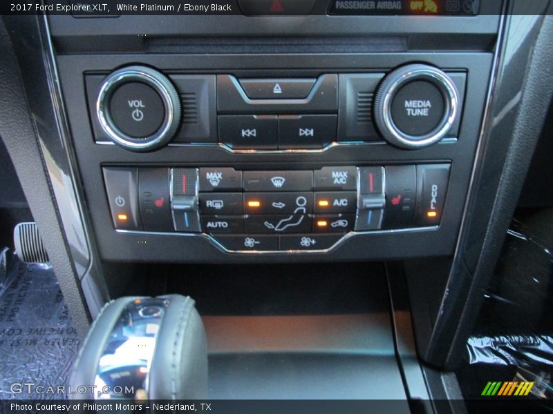 White Platinum / Ebony Black 2017 Ford Explorer XLT