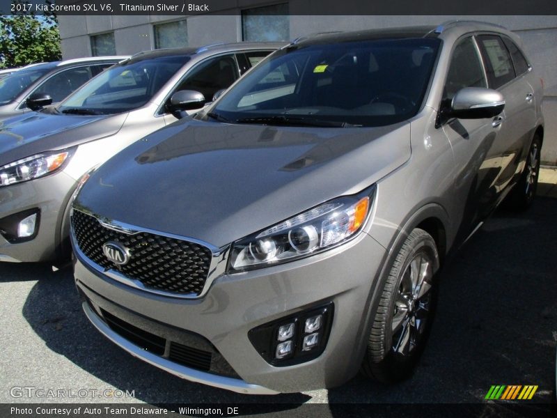 Titanium Silver / Black 2017 Kia Sorento SXL V6