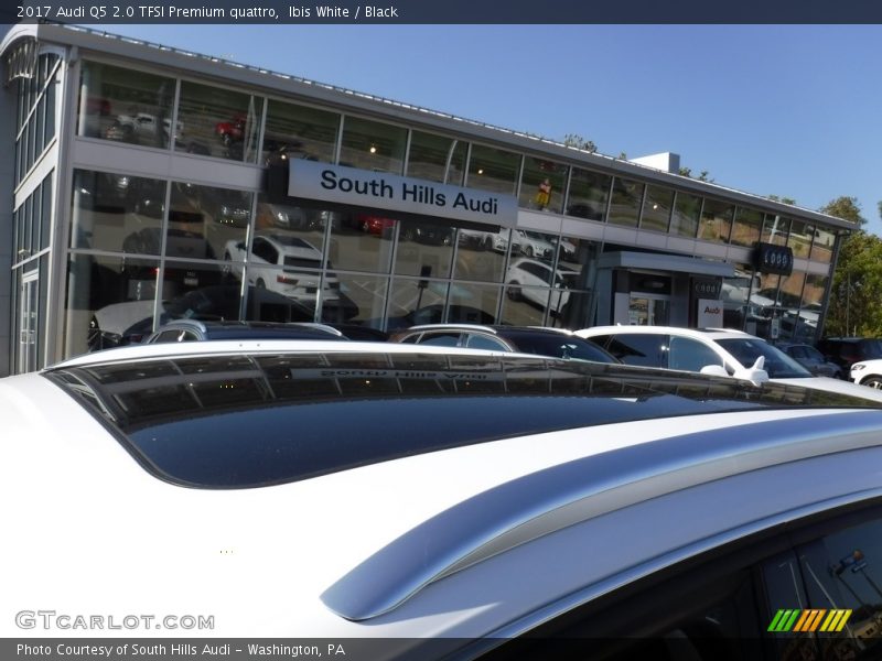 Ibis White / Black 2017 Audi Q5 2.0 TFSI Premium quattro