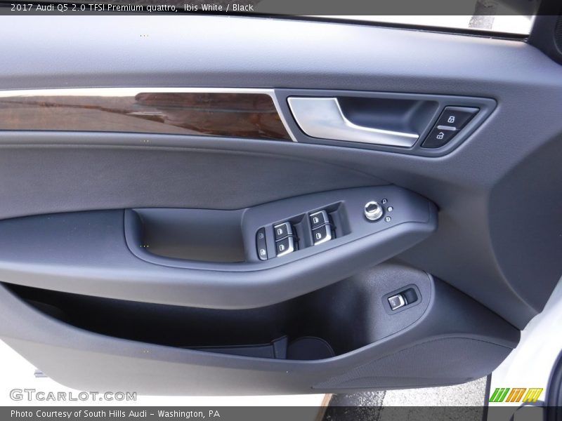 Door Panel of 2017 Q5 2.0 TFSI Premium quattro