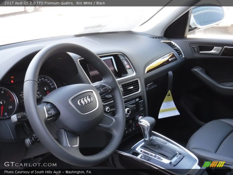 Dashboard of 2017 Q5 2.0 TFSI Premium quattro