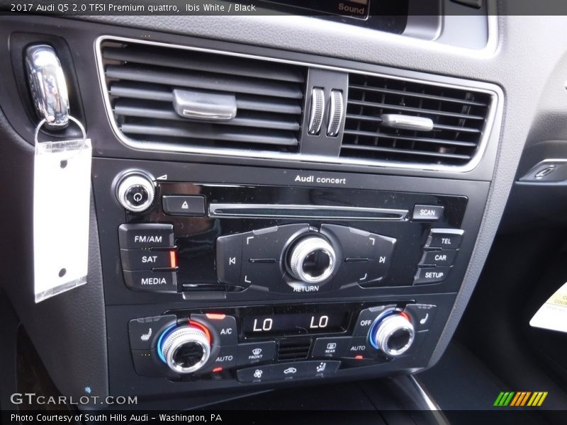 Controls of 2017 Q5 2.0 TFSI Premium quattro